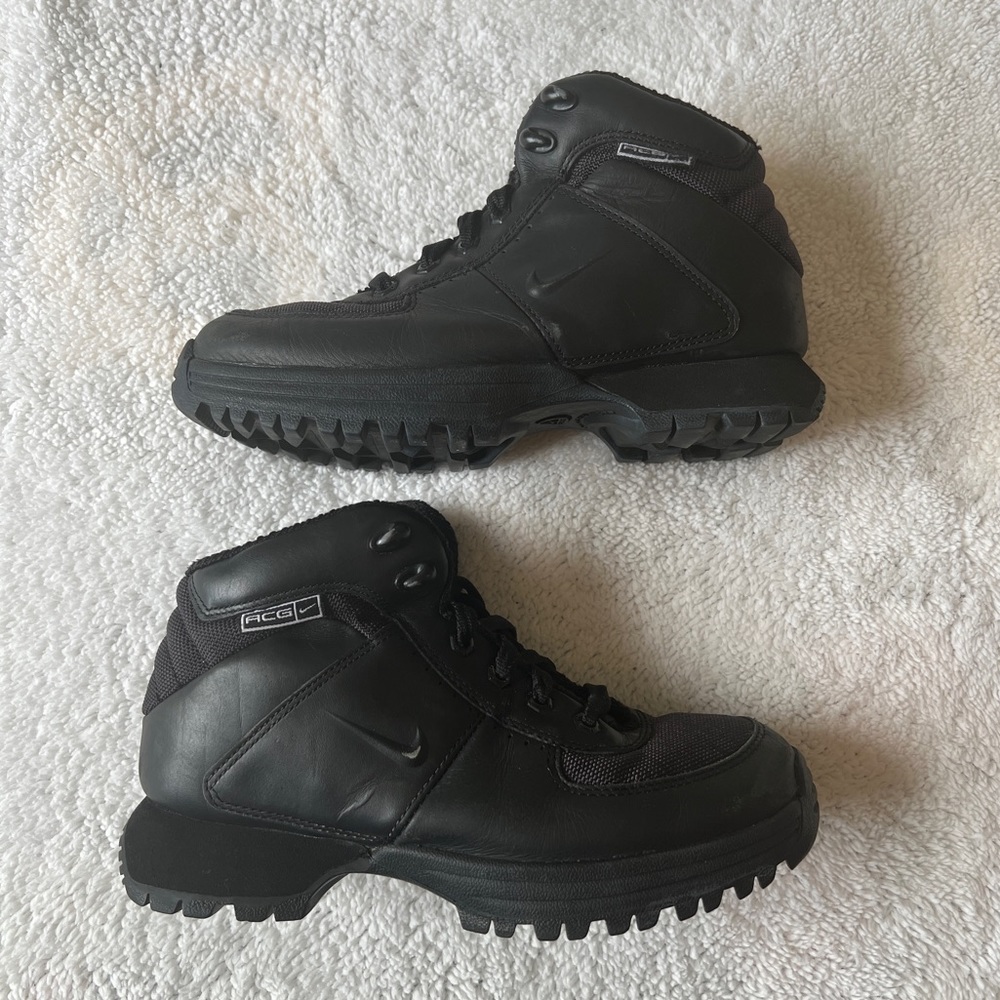 Nike ACG Black Leather Hiking Boots Sz 4.5Y / 6W